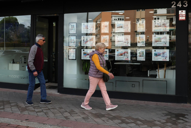 Una inmobiliaria, a 17 de octubre de 2024, en Madrid (España).