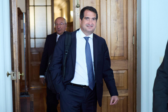 Archivo - El Country Manager de BBVA España, Peio Belausteguigoitia, a su llegada a los Cursos de Verano de 2024 de la UIMP, en el Palacio de la Magdalena, a 19 de junio de 2024, en Santander, Cantabria (España).