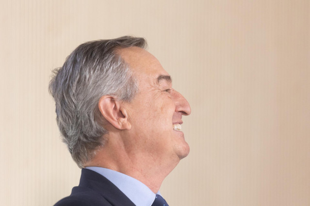 El  consejero delegado de Banco Sabadell, César González-Bueno, durante una rueda de prensa, en el auditorio del Banco Sabadell, a 31 de octubre de 2024, en Madrid (España).