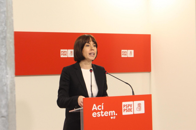 La secretaria general del PSPV-PSOE, Diana Morant, ofrece una declaración institucional minutos después de la comparecencia de Mazón en la cámara autonómica para explicar su gestión en la emergencia de la DANA