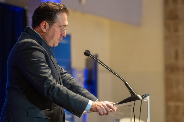 El ministro de Exteriores, Unión Europea y Cooperación, José Manuel Albares, interviene durante la apertura de la conferencia del IEMed (Institut Europeu de la Mediterrània), en el Museu Marítim, a 26 de octubre de 2024, en Barcelona, Cataluña (España).