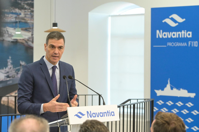 Archivo - El presidente del Gobierno, Pedro Sánchez, interviene durante su visita a las instalaciones del astillero de Navantia en Ferrol (A Coruña) el pasado mes de enero.