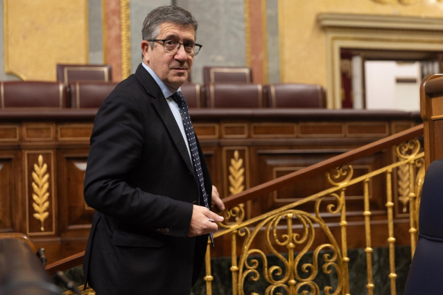 Archivo - El portavoz del PSOE en el Congreso, Patxi López, en el Congreso de los Diputados.