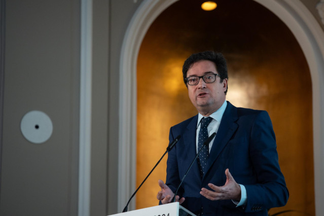El ministro para la Transformación Digital, Óscar López, interviene durante el Summit Reinventing Spain organizado por Forbes. Archivo.