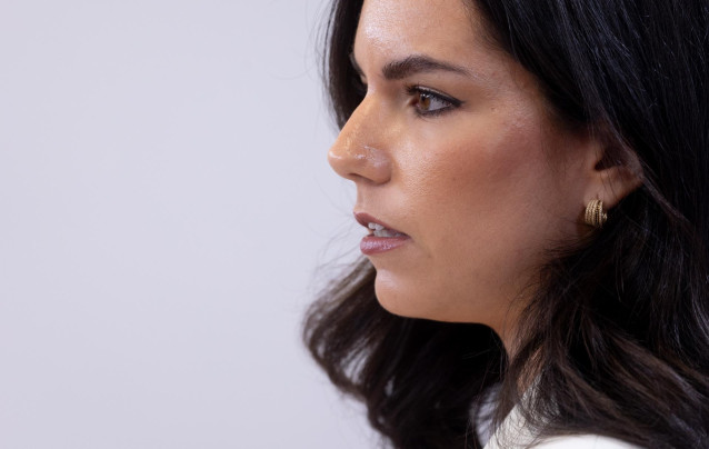 La portavoz de VOX en el Congreso, Pepa Millán, durante una rueda de prensa anterior a la reunión de la Junta de Portavoces, en el Congreso de los Diputados.