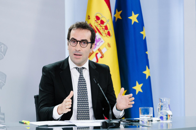 Archivo - El ministro de Economía, Comercio y Empresa, Carlos Cuerpo.