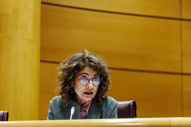 La vicepresidenta primera y ministra de Hacienda,, comparece en la comisión de investigación por el ‘caso Koldo’, en el Senado, a 26 de noviembre de 2024, en Madrid (España).