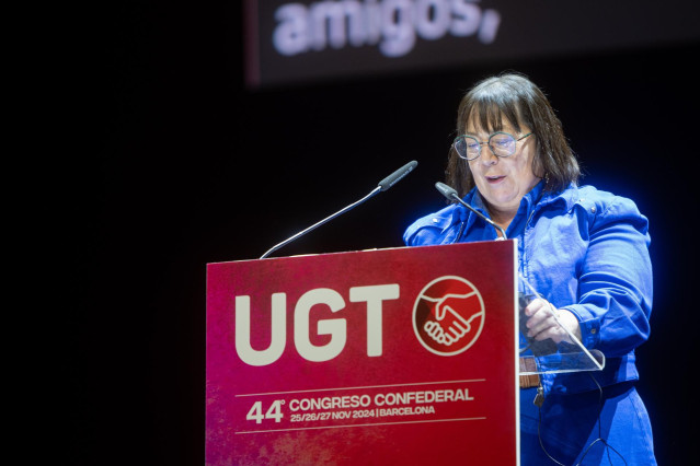 La secretaria general de CES, Esther Lynch, interviene durante la clausura del Congreso Confederal de UGT, a 27 de noviembre de 2024, en Barcelona, Cataluña (España).