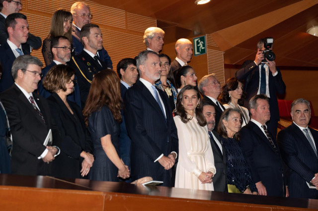 El Rey Felipe VI y la Reina Letizia, durante la representación de la ópera ‘II Trittico’, en el Palacio Euskalduna, a 29 de noviembre de 2024, en Bilbao