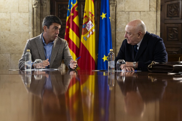 El president de la Generalitat, Carlos Mazón,  se reúne con el presidente de la Asociación de Trabajadores Autónomos de la Comunitat Valenciana, (ATACV) Alberto Araque