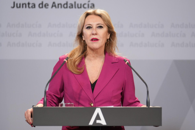 La consejera de Economía y Hacienda de la Junta de Andalucía y portavoz del Gobierno, Carolina España, durante la rueda de prensa posterior a la reunión del Consejo de Gobierno.. A 3 de diciembre de 20024, en Sevilla (Andalucía, España). El Consejo de Gob