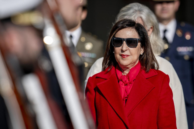 La ministra de Defensa, Margarita Robles, preside los actos de conmemoración del XXV aniversario del empleo de cabo mayor,  en la Base Aérea de Cuatro Vientos, a 5 de diciembre de 2024, en Madrid (España).