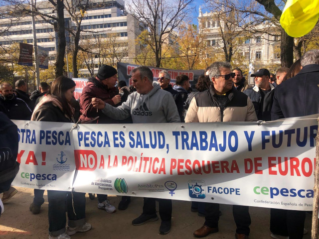 Protesta de pescadores en Madrid contra la propuesta del arrastre en el Mediterráneo