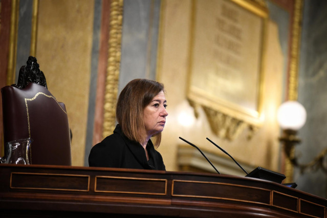 La presidenta del Congreso, Francina Armengol, durante una sesión plenaria