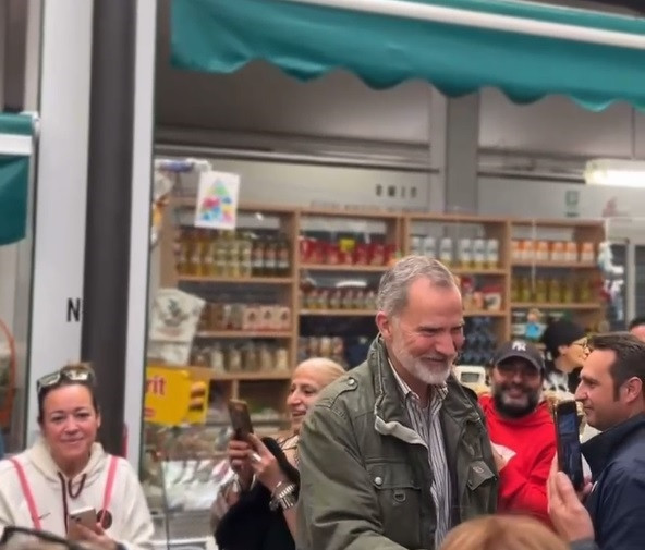 Los Reyes y sus hijas realizan una visita privada sorpresa a Catarroja (Valencia), a 22 de diciembre de 2024.
