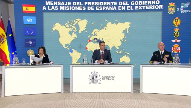 El presidente del Gobierno, Pedro Sánchez, ha mantenido este martes una videoconferencia con las unidades españolas en misiones humanitarias y de paz en el exterior, con motivo de la celebración de la Navidad.