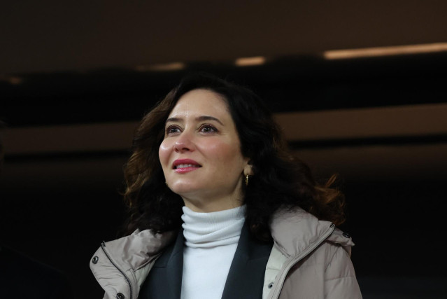 La presidenta de la Comunidad de Madrid, Isabel Díaz Ayuso, durante la inauguración del intercambiador de transportes de Valdebebas, a 17 de diciembre de 2024, en Valdebebas, Madrid (España).