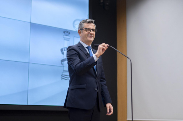 El ministro de la Presidencia, Justicia y Relaciones con las Cortes, Félix Bolaños, ofrece una rueda de prensa tras su reunión con el conseller de Justícia i Qualitat Democrática de la Generalitat de Catalunya, Ramon Espadaler, en el Ministerio de la Pres