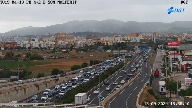Archivo - Imagen de una autopista.