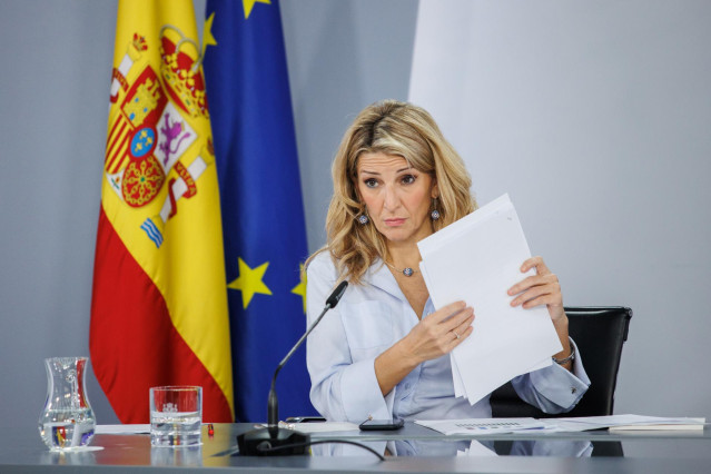 Archivo - La vicepresidenta segunda y ministra de Trabajo y Economía Social, Yolanda Díaz