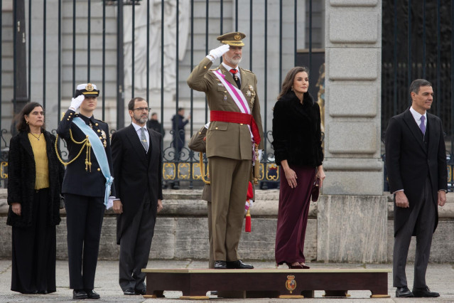 La princesa Leonor, el Rey Felipe VI, la Reina Letizia y el presidente del Gobierno, Pedro Sánchez,  durante la Pascua Militar, en el Palacio Real, a 6 de enero de 2025, en Madrid (España).