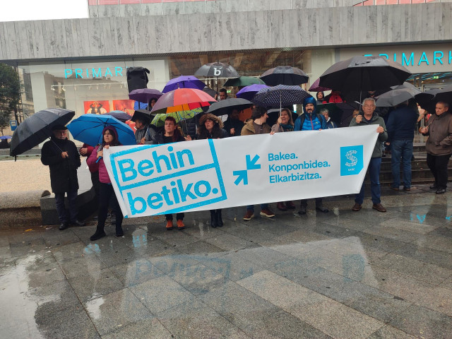 Los sindicatos vascos ELA, LAB, Steilas, CGT/LKN, Hiru, EHNE y Etxalde secundarán la marcha convocada por Sare en Bilbao este próximo 11 de enero por el regreso 