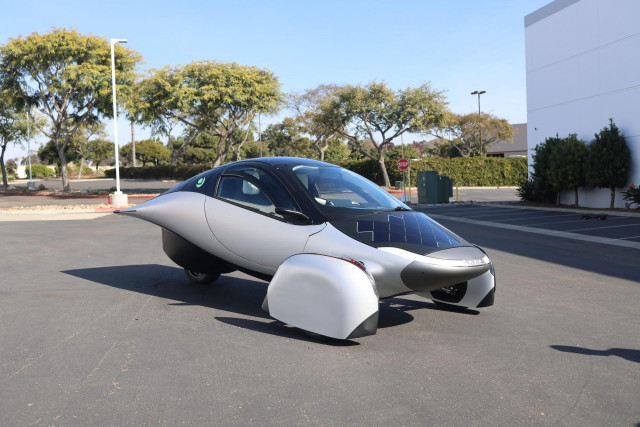 Vehículo eléctrico solar de Aptera