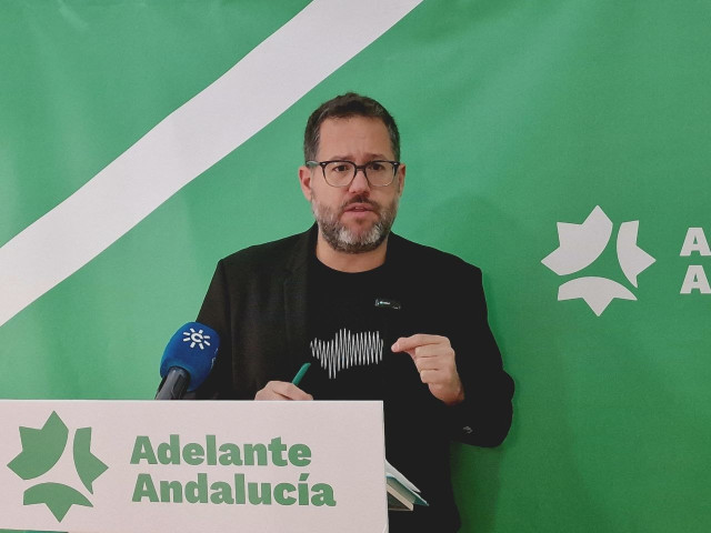 El portavoz de Adelante Andalucía, José Ignacio García, este miércoles en rueda de prensa.