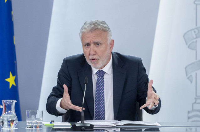 El ministro de Política Territorial y Memoria Democrática, Ángel Víctor Torres, durante una rueda de prensa posterior al Consejo de Ministros, en el Complejo de La Moncloa, a 7 de enero de 2025, en Madrid (España).