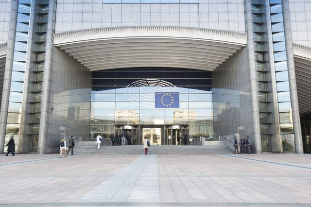 Fachada del Parlamento Europeo en Bruselas (Bélgica)