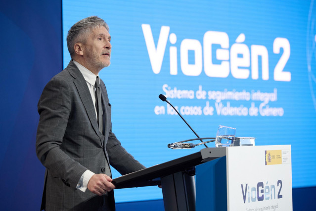 El ministro del Interior, Fernando Grande-Marlaska, presentan el nuevo modelo de respuesta policial a la violencia de género