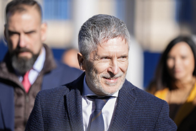El ministro del Interior, Fernando Grande-Marlaska, a su llegada al Centro Penitenciario de Córdoba
