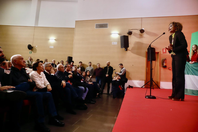 María Jesús Montero interviene en un acto de su precandidatura a la Secretaría General del PSOE-A en Cártama (Málaga).