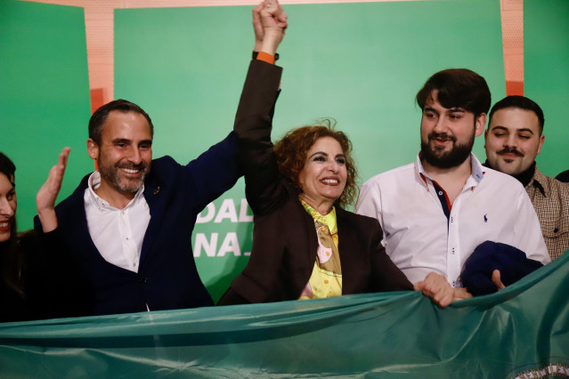La vicesecretaria general del PSOE y precandidata a la Secretaría General del PSOE de Andalucía, María Jesús Montero, mantiene un encuentro con la militancia socialista de la provincia en Estación de Cártama, a 17 de enero de 2025, en Málaga (Andalucía, E