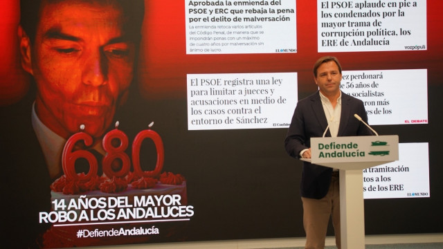 El secretario general del PP-A, Antonio Repullo, en rueda de prensa.