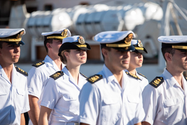 La Princesa Leonor llega con el resto de guardiamarinas a Las Palmas de Gran Canaria, en el buque escuela de La Armada ‘Juan Sebastián Elcano’, a 21 de enero de 2025, en Las Palmas de Gran Canaria, Gran Canaria, Canarias (España). Tras tres días en Teneri