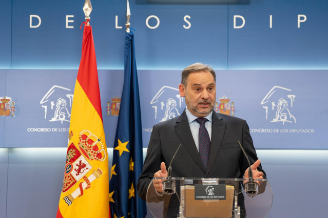 Archivo - El diputado del Grupo Mixto José Luis Ábalos, durante una rueda de prensa, en el Congreso de los Diputados, a 24 de julio de 2024, en Madrid (España). El exministro y exdirigente socialista José Luis Ábalos va a presentar una denuncia ante la Fi