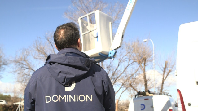 Archivo - Técnico de Dominion.