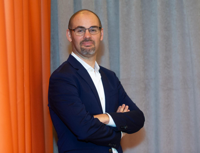 Archivo - El fundador de Indexa Capital, Unai Ansejo, posa para un retrato antes de la presentación del segundo estudio 'Rendimiento de los Fondos de Gestión Indexada y Activa en España (2006-2020)', a 21 octubre de 2021, en Madrid, (España).