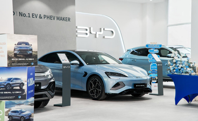 La marca china BYD junto con Harmony Auto inauguran dos nuevos concesionarios en Madrid.