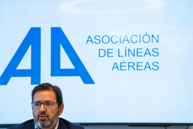Archivo - El presidente de ALA, Javier Gándara, comparece para valorar la pretensión de Consumo en relación al equipaje de mano en cabina, en las Oficinal de Tinkle, a 31 de mayo de 2024, en Madrid (España)