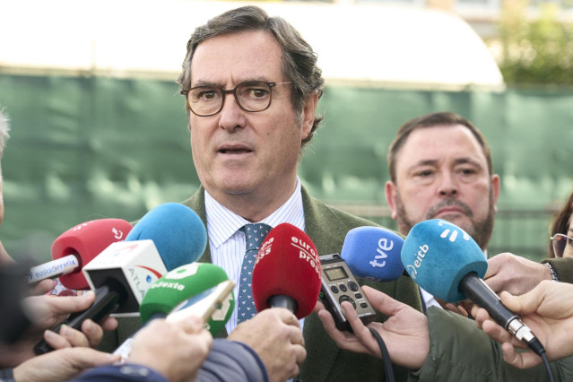 Archivo - El presidente de la CEOE, Antonio Garamendi.