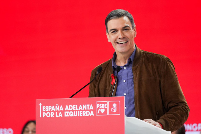 Archivo - El Presidente del Gobierno, Pedro Sánchez, durante la clausura del 41º Congreso Federal del PSOE en el Palacio de Congresos y Exposiciones. A 1 de diciembre de 2024, en Sevilla, Andalucía (España).
