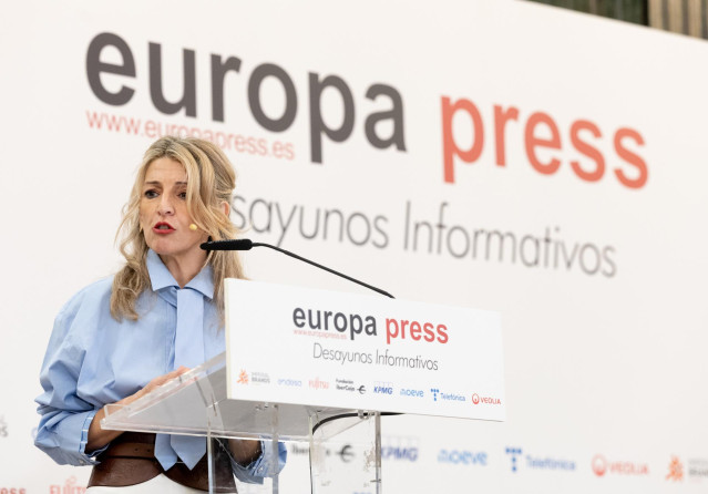 La vicepresidenta segunda y ministra de Trabajo y Economía Social, Yolanda Díaz, interviene durante un Desayuno Informativo de Europa Press, en el Hotel Intercontinental, a 27 de enero de 2025, en Madrid (España).