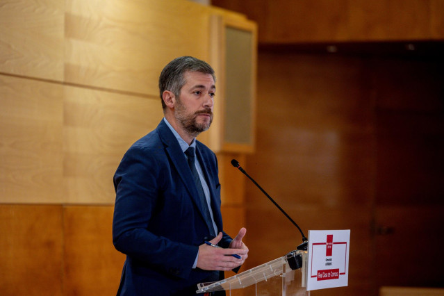 El consejero de Presidencia de la Comunidad de Madrid, Miguel Ángel García Martín, ofrece una rueda de prensa tras la ronda de reuniones de la presidenta de la Comunidad de Madrid, Isabel Díaz Ayuso con los grupos parlamentarios en la Asamblea