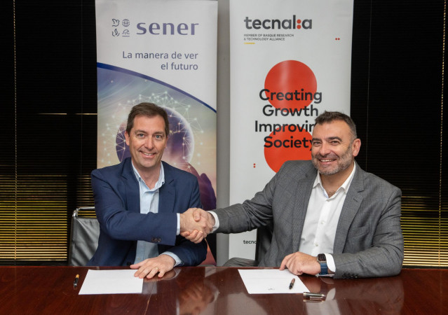 Òscar Julià, director de Innovación en Sener (izquierda), junto a Agustín J. Sáenz, director de Estrategia, Mercado y Tecnología de Tecnalia