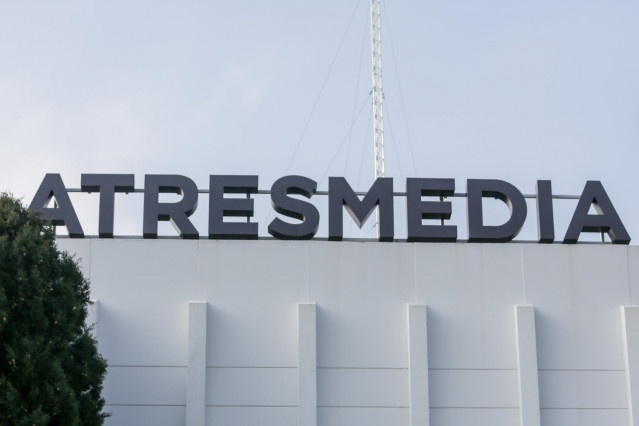 Archivo - Letras de Atresmedia en lo alto de la sede del grupo de comunicación Atresmedia en San Sebastián de los Reyes, en Madrid (España)