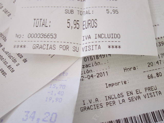 Archivo - Facturas.