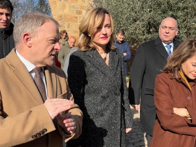 La portavoz del Gobierno de España, Pilar Alegría, en una visita al Monasterío de Veruela y al parador.