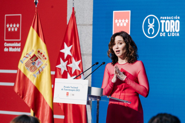 La presidenta de la Comunidad de Madrid, Isabel Díaz Ayuso, interviene durante la presentación del Premio Nacional de Tauromaquia, en la Real Casa de Correos